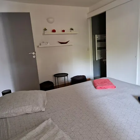 Beau Duplex Au Coeur Du Village 아파트 *